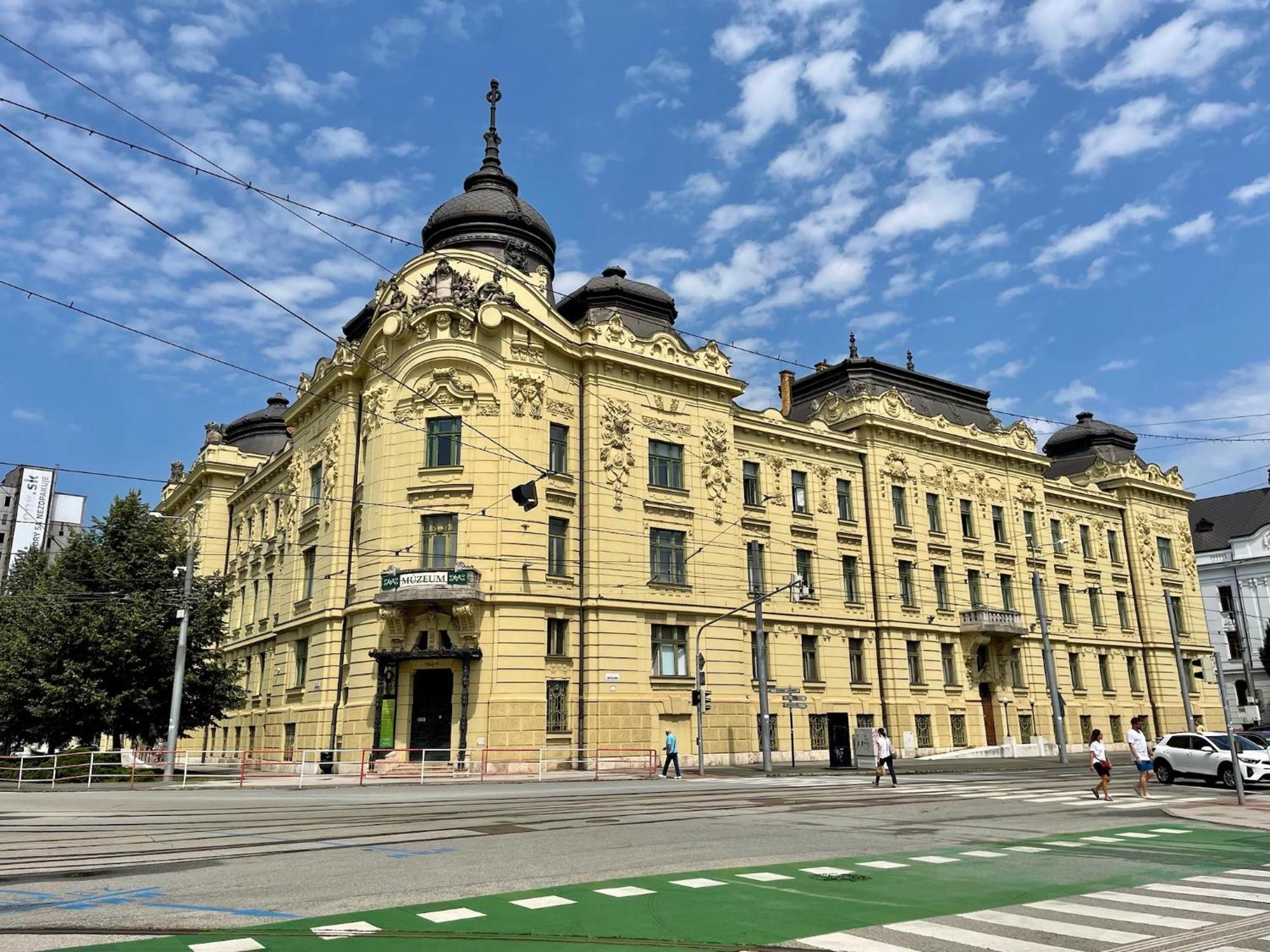 Central Apartment New Studio Kosice Ngoại thất bức ảnh